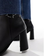Maddie block heel ankle boot in black