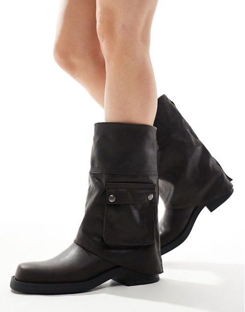 mid calf boot with pocket in black